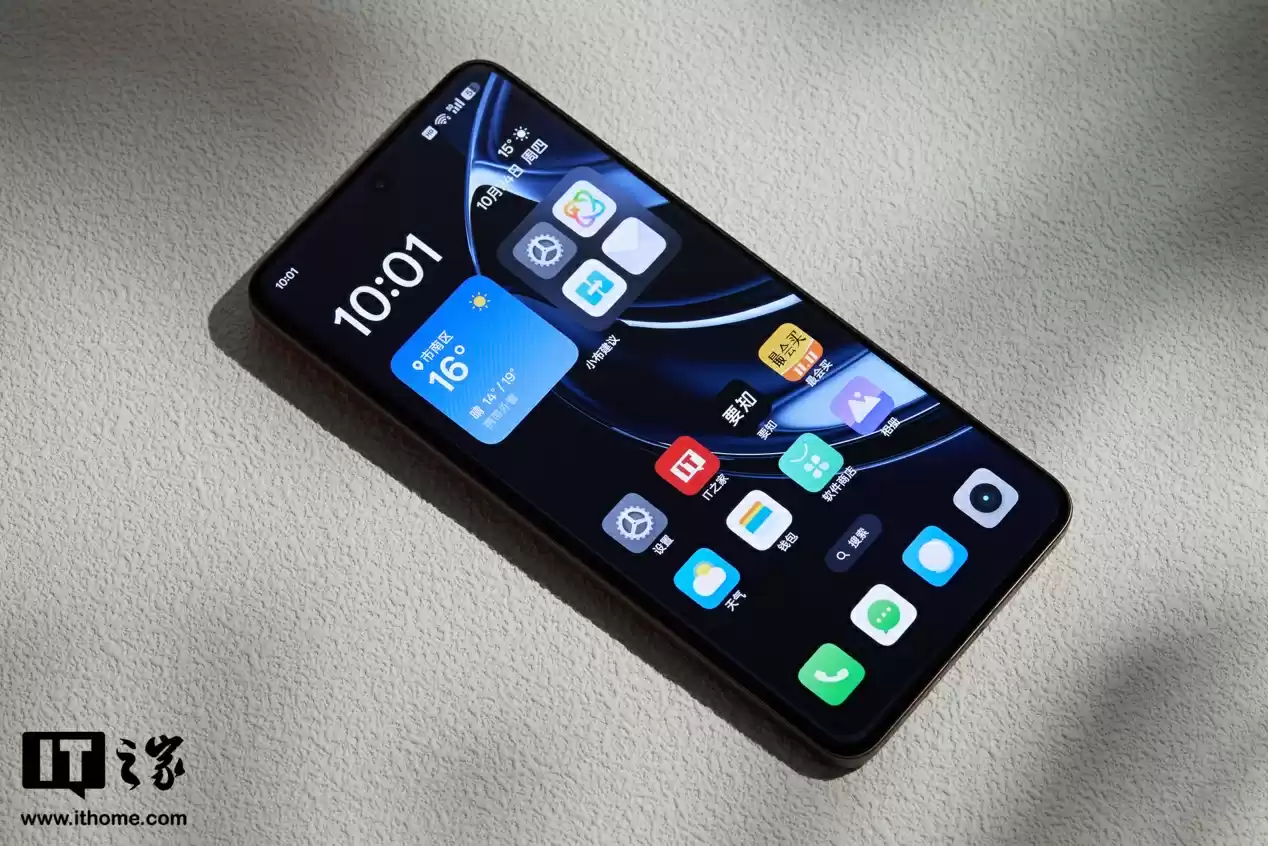 realme 真我 GT8 Pro 手机确认月底能到手,新马达将带来敲击键盘的“哒哒哒哒”感