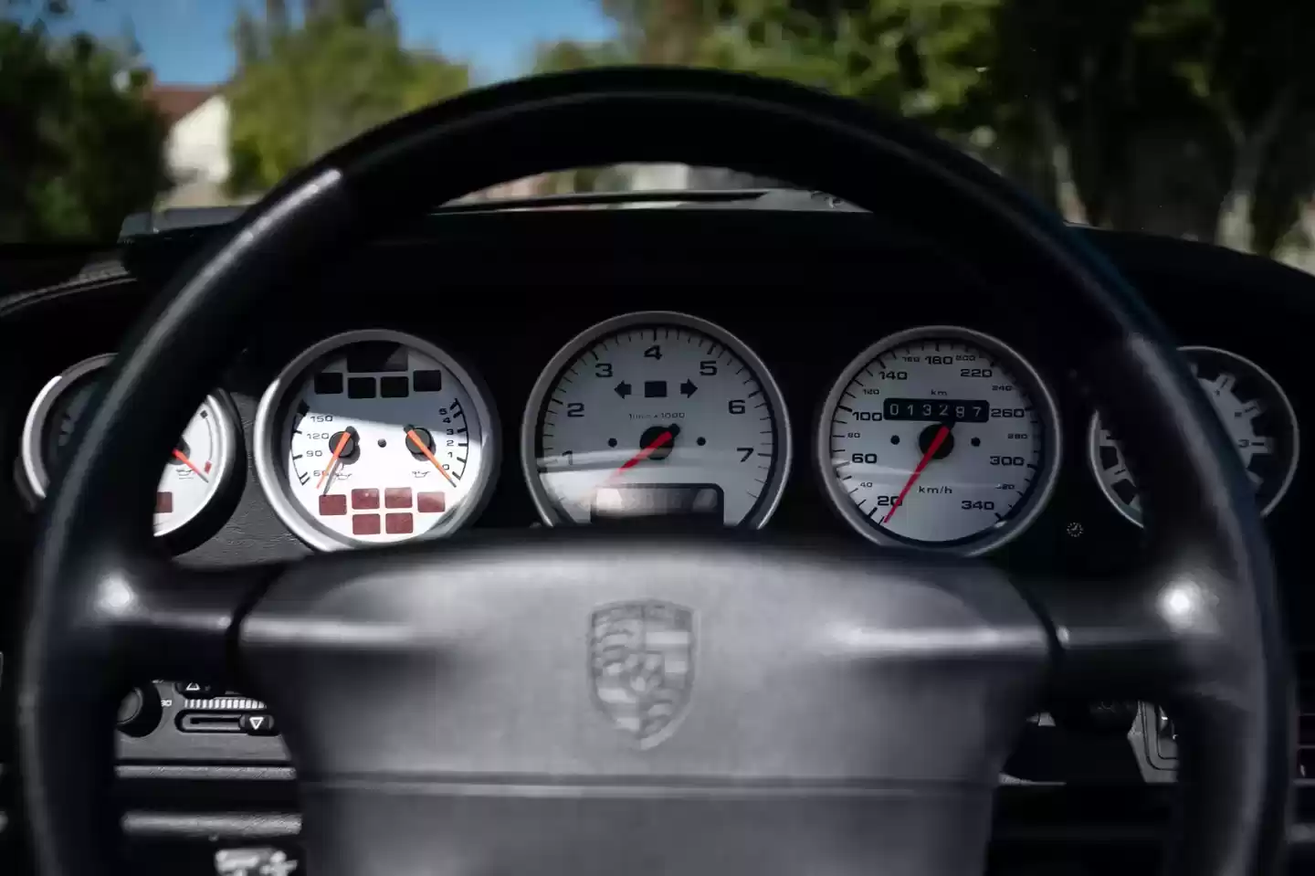 全球仅 5 辆、尘封近 30 年:从未公开销售的保时捷 993 代 911 Turbo 敞篷跑车 11 月首登拍卖场