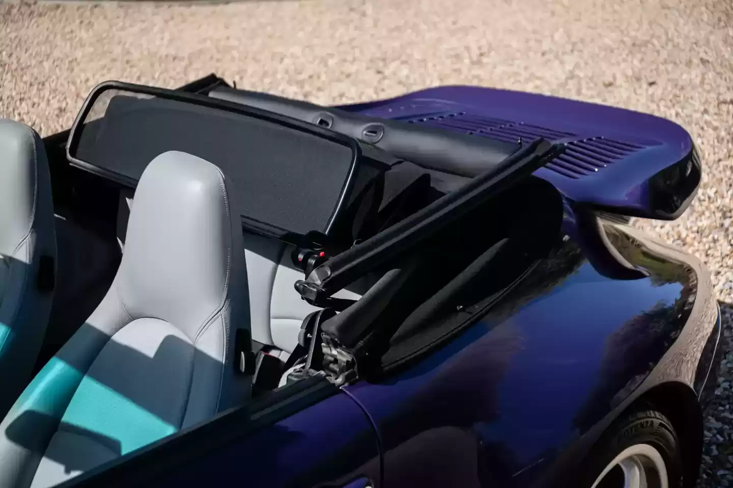 全球仅 5 辆、尘封近 30 年:从未公开销售的保时捷 993 代 911 Turbo 敞篷跑车 11 月首登拍卖场