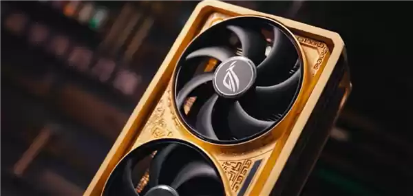 揭秘全球唯一黄金版RTX 5090D！6公斤黄金 神秘大佬买走
