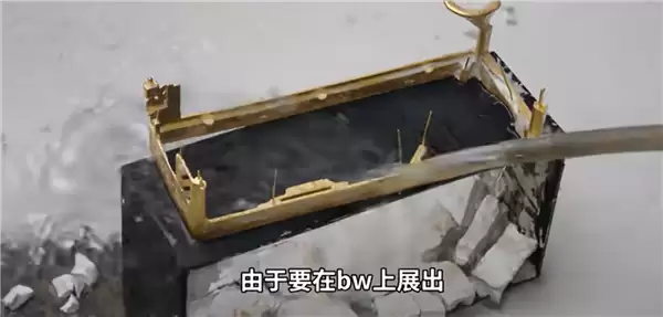 揭秘全球唯一黄金版RTX 5090D！6公斤黄金 神秘大佬买走