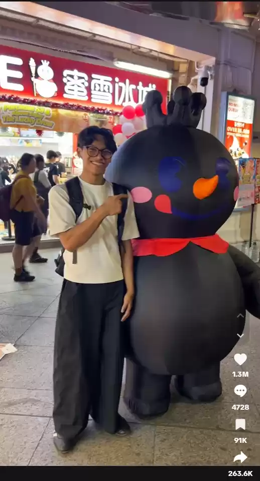 蜜雪冰城:居然成了东南亚的抽象之王