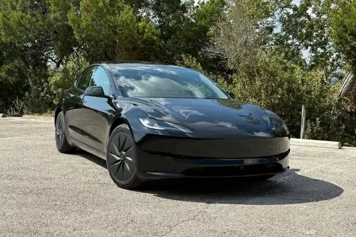 特斯拉最便宜车型：Model 3 标准版亮相，起价 3.7 万美元