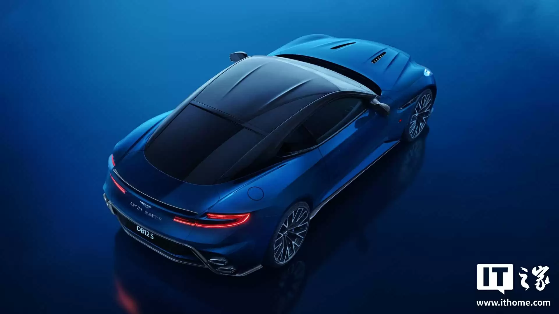 阿斯顿・马丁推出 DB12 S 旗舰车型:动力、操控升级,明年初交付