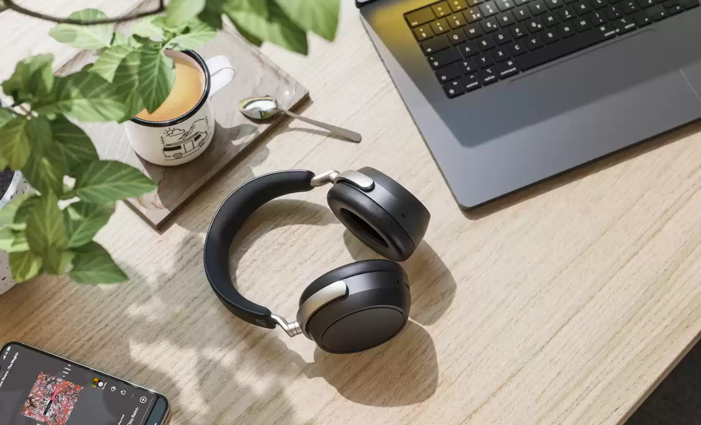 森海塞尔推出“保真度优先”头戴式无线耳机 HDB 630,配 42mm 动态单元