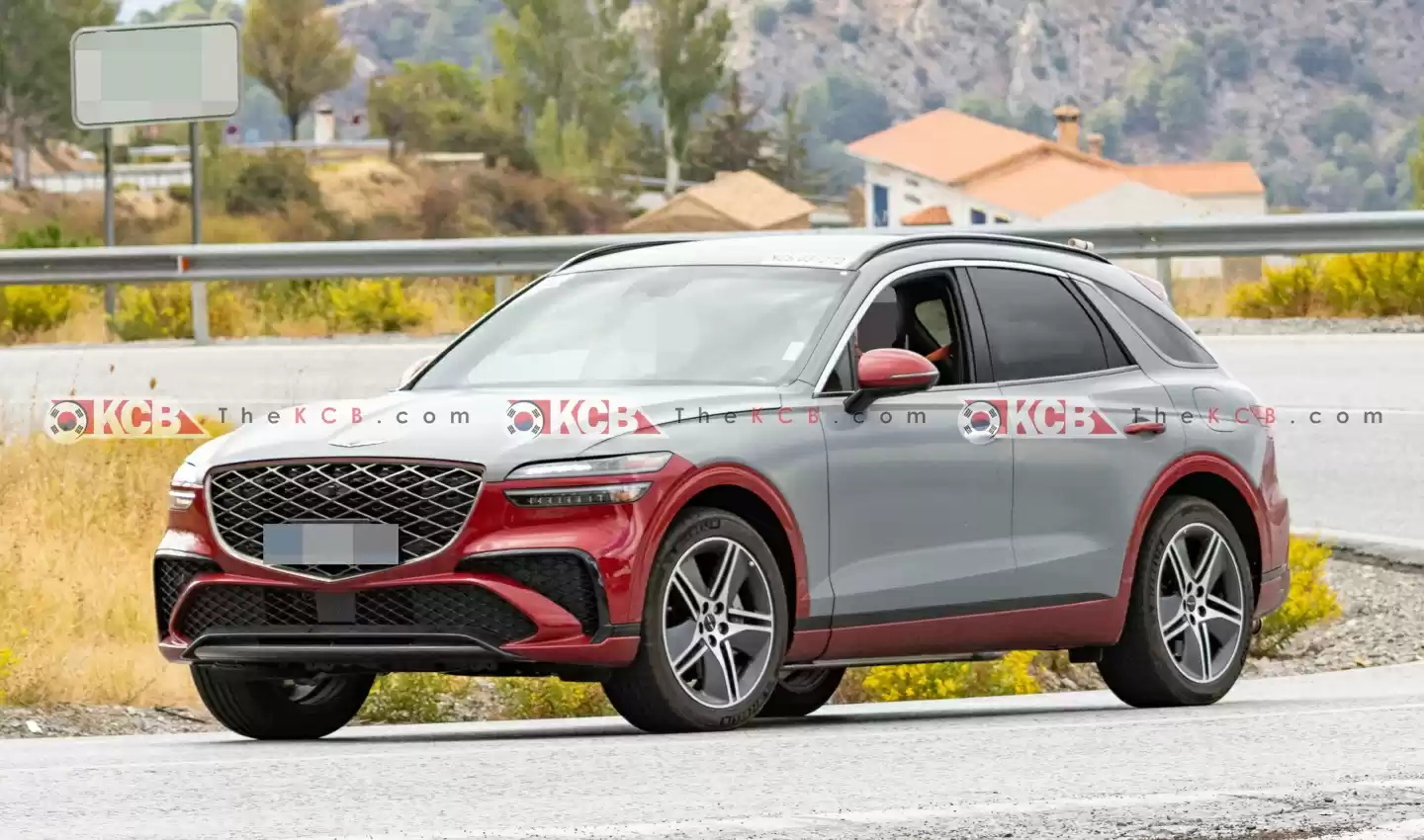 增程电动版捷尼赛思 GV70 SUV 路测图再曝光