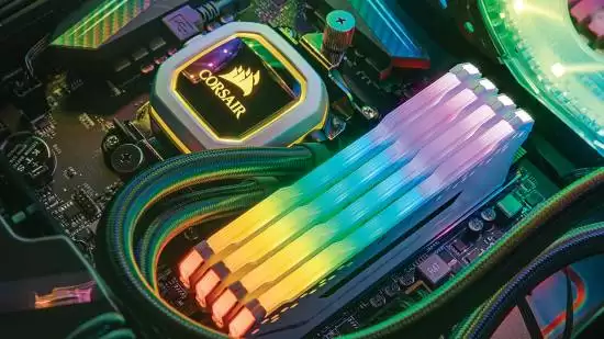 DDR4内存价格逆势暴涨