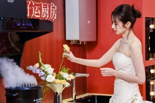 颖儿沪上下厨，与Olga姐姐对谈中解读事业家庭平衡智慧