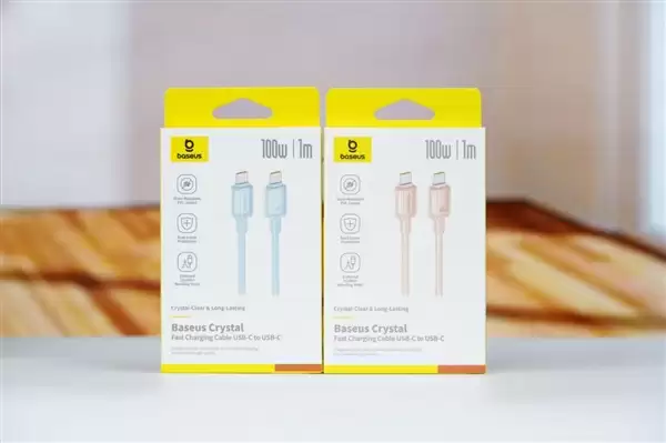 完美适配iPhone17全系快充！倍思同芯充Pro快充充电器套装图赏