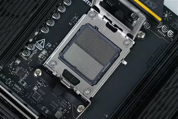 支持多种CPU调整外频!微星B850MPOWER主板图赏