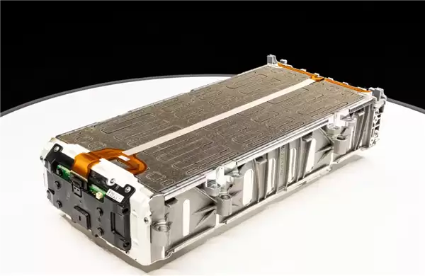 法拉利首款电动车核心技术公布：3万转4电机