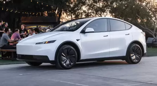 特斯拉推低价Model 3/Y 标准版 市场反应分化股价下跌