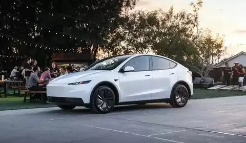 特斯拉发布Model 3/Y入门版 售价下调配置精简