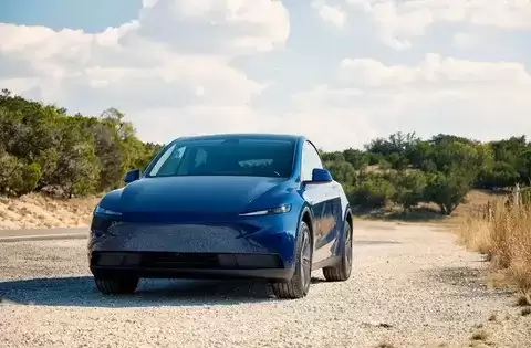 特斯拉发布Model Y标准版，售价28.5万元起