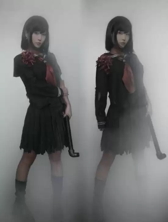 樱花妹COS《寂静岭f》女主太还原 气质美貌更胜一筹