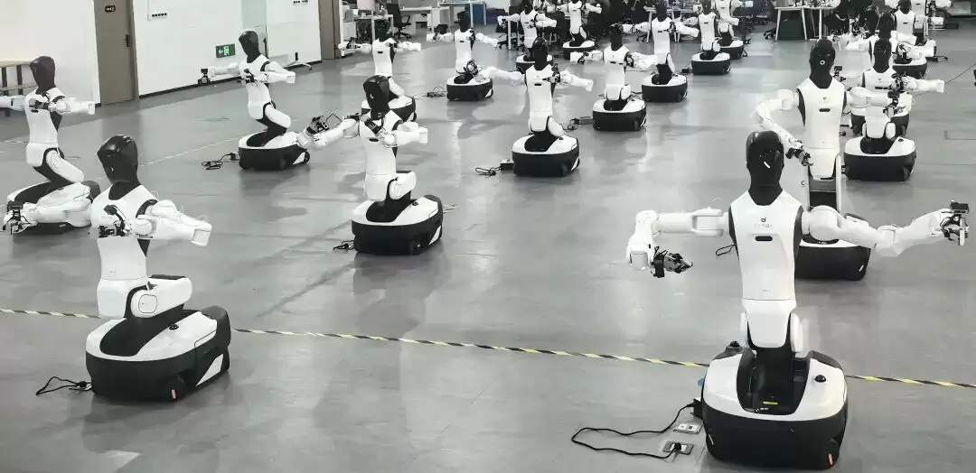 智元机器人获龙旗科技数亿元智元精灵