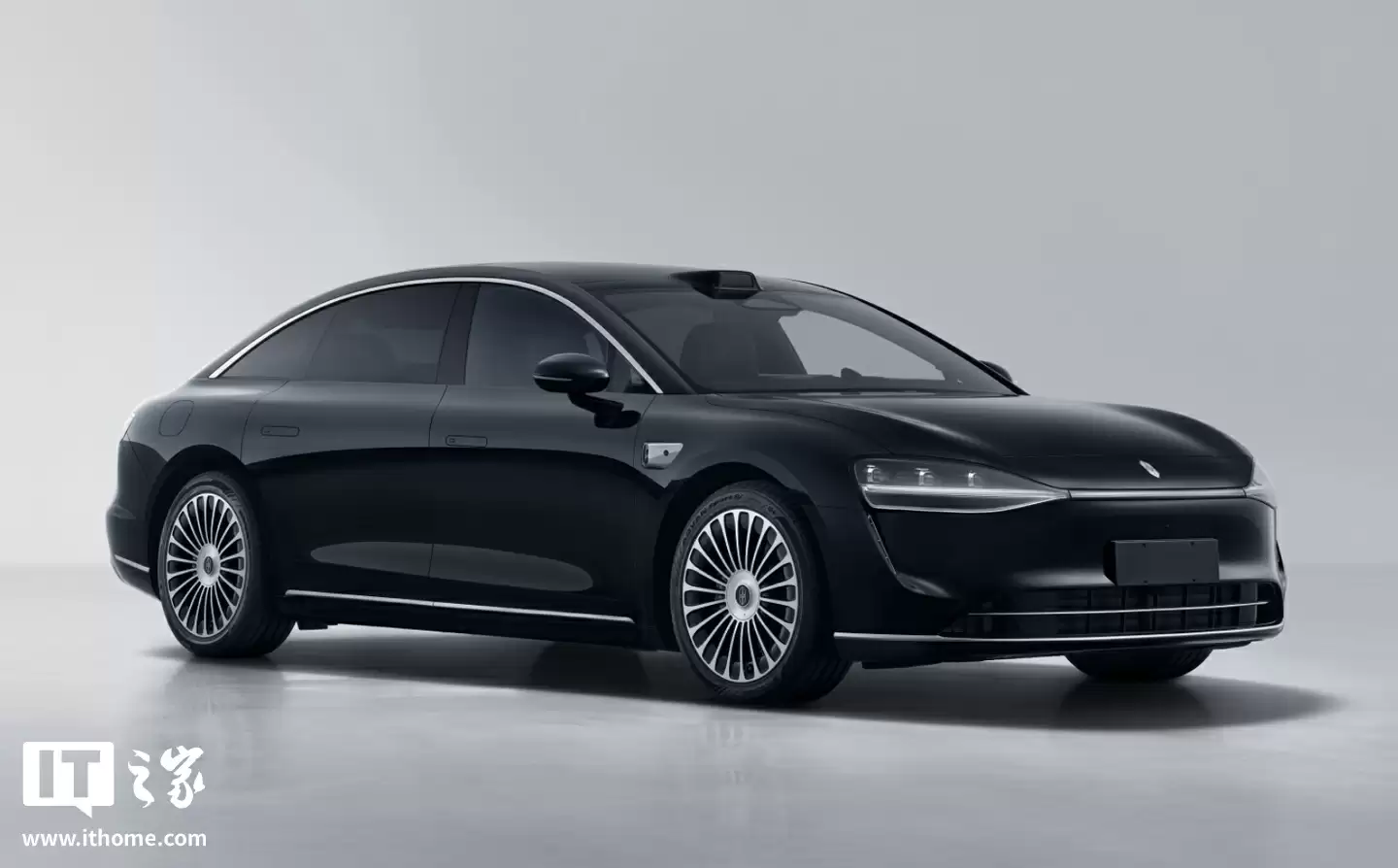 新款鸿蒙智行享界