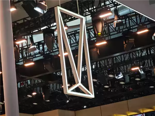 阿维塔：完成向华为115亿投资款支付