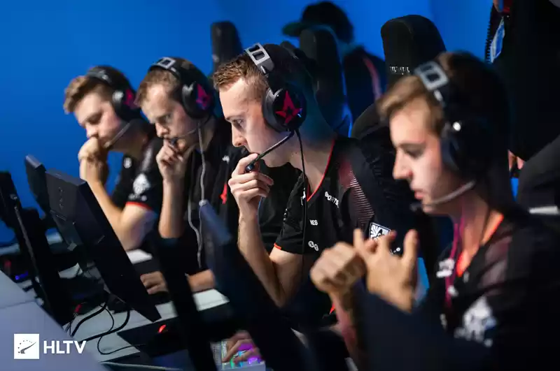 职业选手不说破的CS潜规则:看懂Meta机制让你段位飙升,Astralis战术革命全解析 职业选手不说破的CS潜规则:看懂Meta机制让你段位飙升,Astralis战术革命全解析