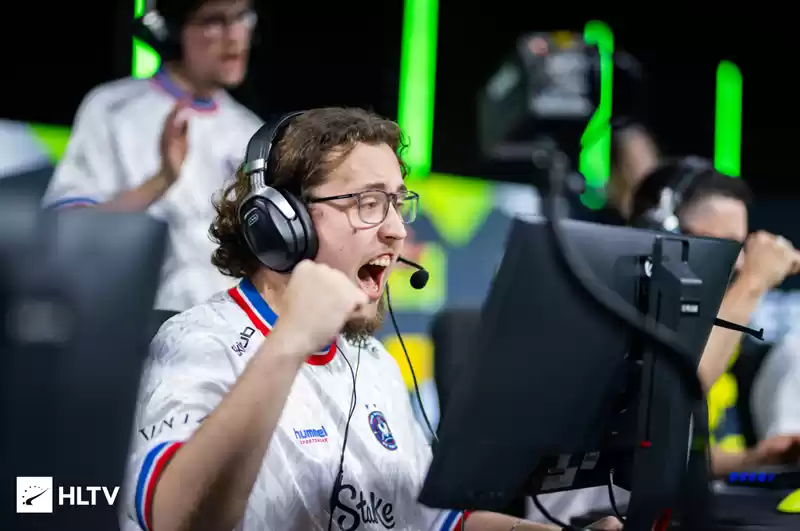 ZywOo赛后访谈揭秘：Vitality血洗G2关键在香蕉道预判！3-9惊天翻盘靠团队觉醒