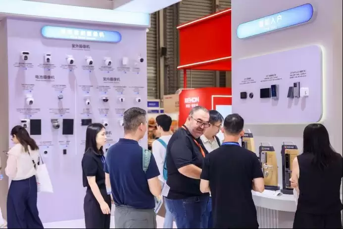 AI智能锁迎拐点 引领者缘何“花落”萤石？