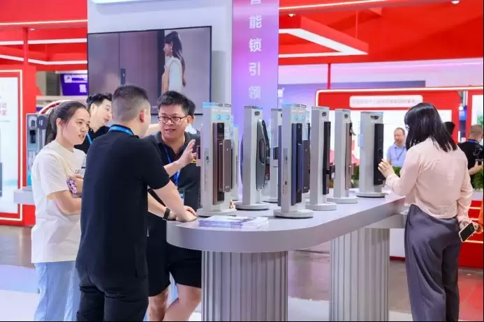 AI智能锁迎拐点 引领者缘何“花落”萤石？