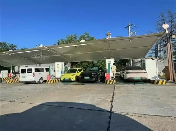 2025国庆假期新能源车充电量创新高