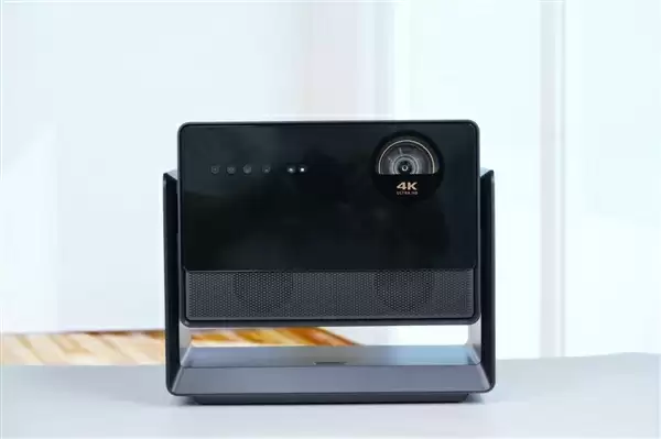 4500 CVIA超高流明！当贝S7 Ultra Pro图赏