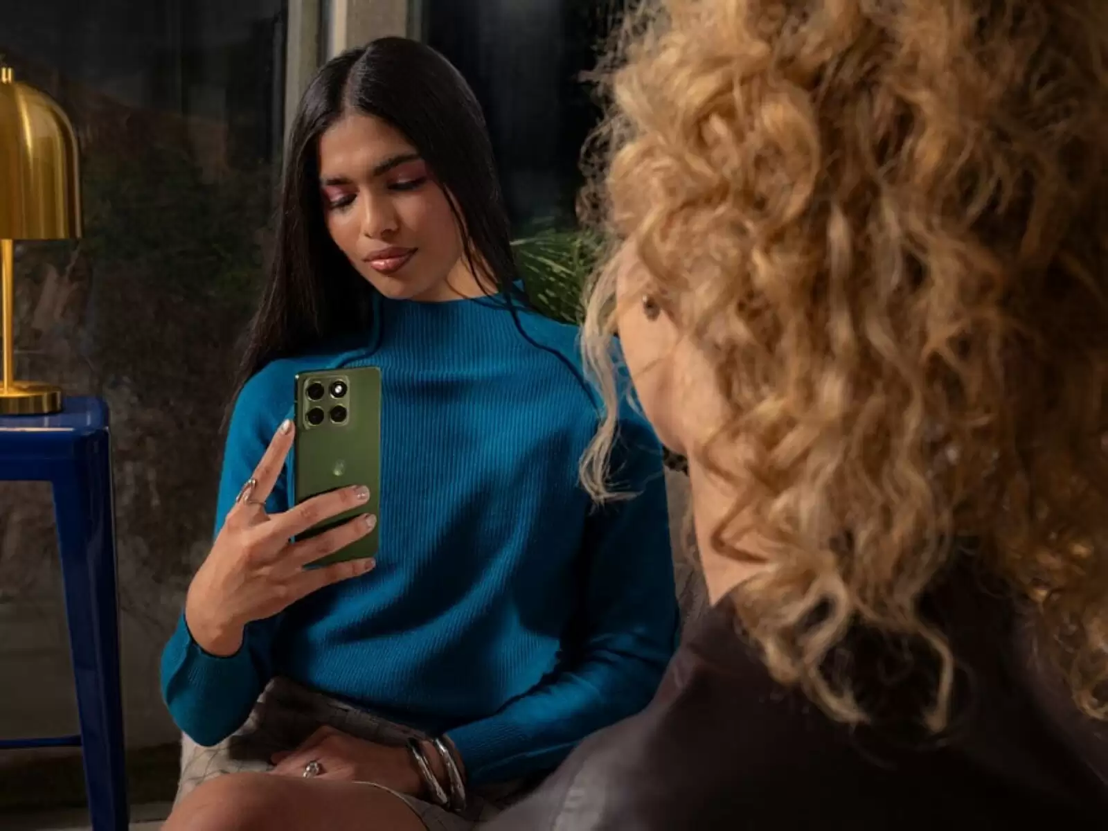 摩托罗拉最薄手机：Edge