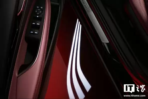 上汽通用别克君威推出全新曜黑竞速套件,限时