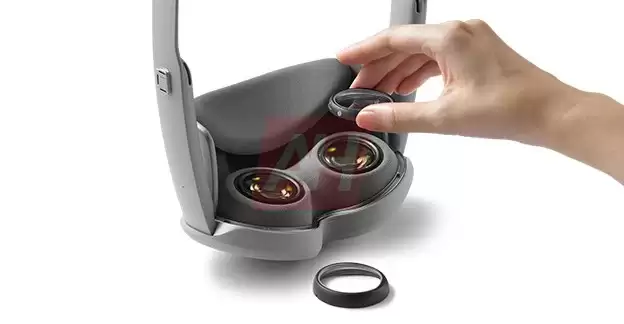 三星首款 XR 头显 Galaxy XR 揭秘：骁龙 XR2+ Gen 2 芯片，比 Vision Pro 更轻、像素更高