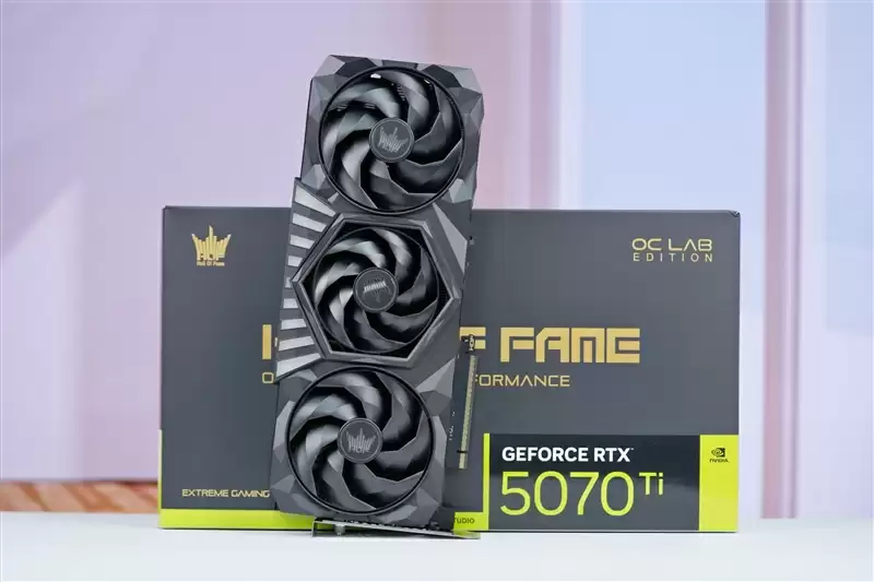 RTX 5070 Ti HOF OC LAB 黑魂X