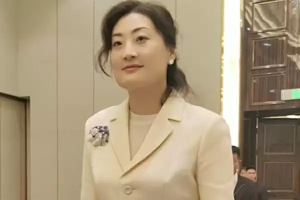 知情人透露宗馥莉辞职原因：本人将独立经营娃小宗