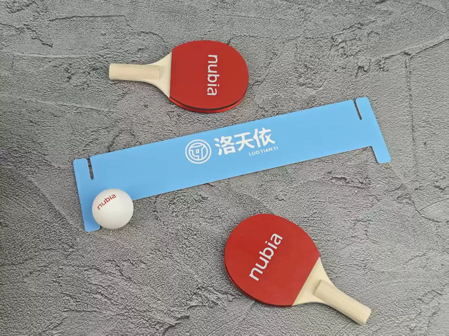 能拍又能打！努比亚