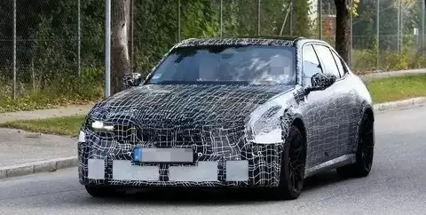 全新一代宝马M3路试曝光:48伏轻混+500马力,2027年发布