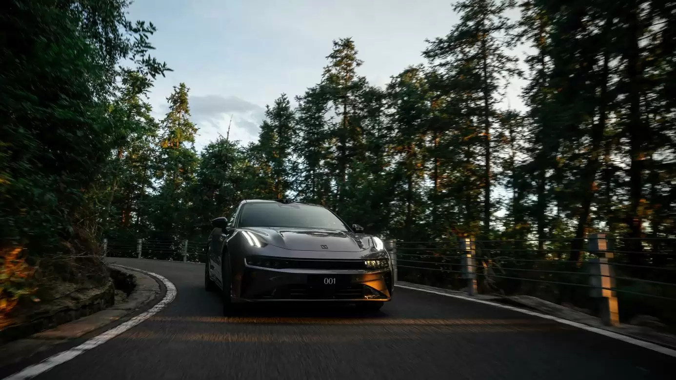 焕新极氪001正式上市,猎装车“销冠”再升级!