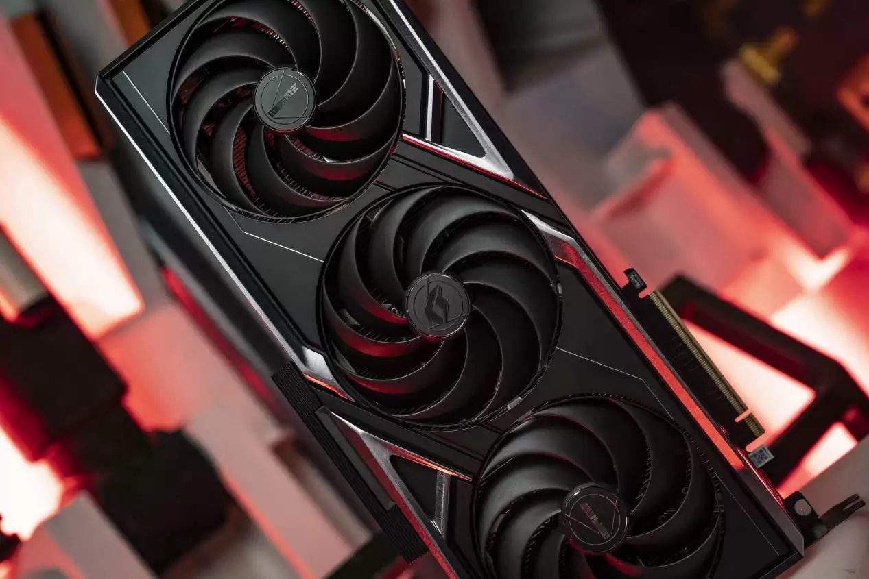 七彩虹硬核助力CAC