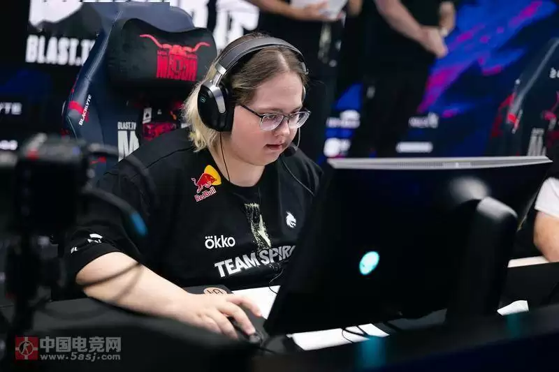 Major冠军待业中!magixx独家爆料:愿转型指挥,会考虑任何报价 Major冠军待业中!magixx独家爆料:愿转型指挥,会考虑任何报价