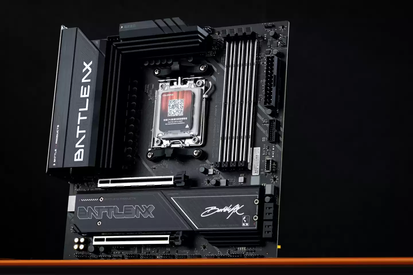 七彩虹 B850M 超级黑刃 / MEOW WIFI7 主板在售，首发 799 / 849 元