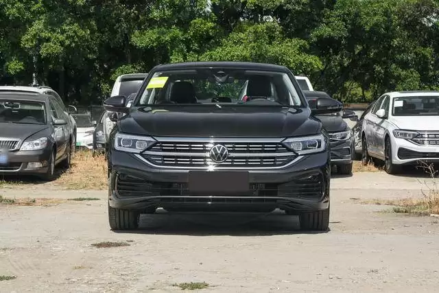 速腾3000万辆甄选款外观展示