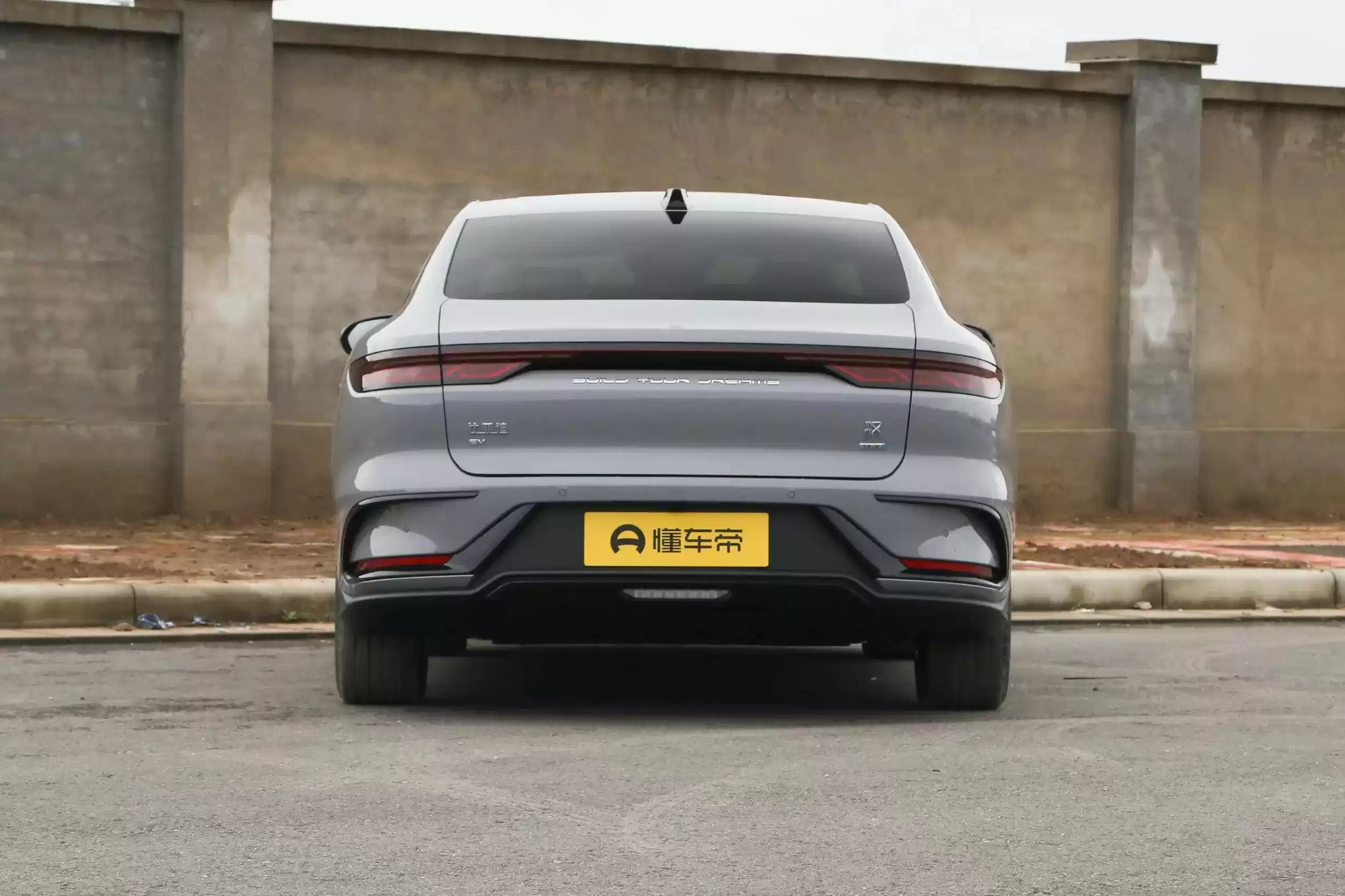 比亚迪汉智驾版内饰