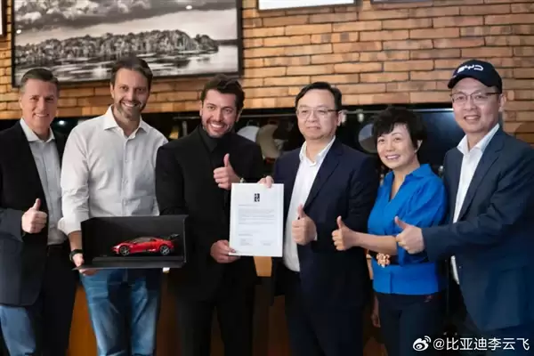 知名赛车手、顶级富豪！莱奥·桑切斯成为巴西唯一仰望U9