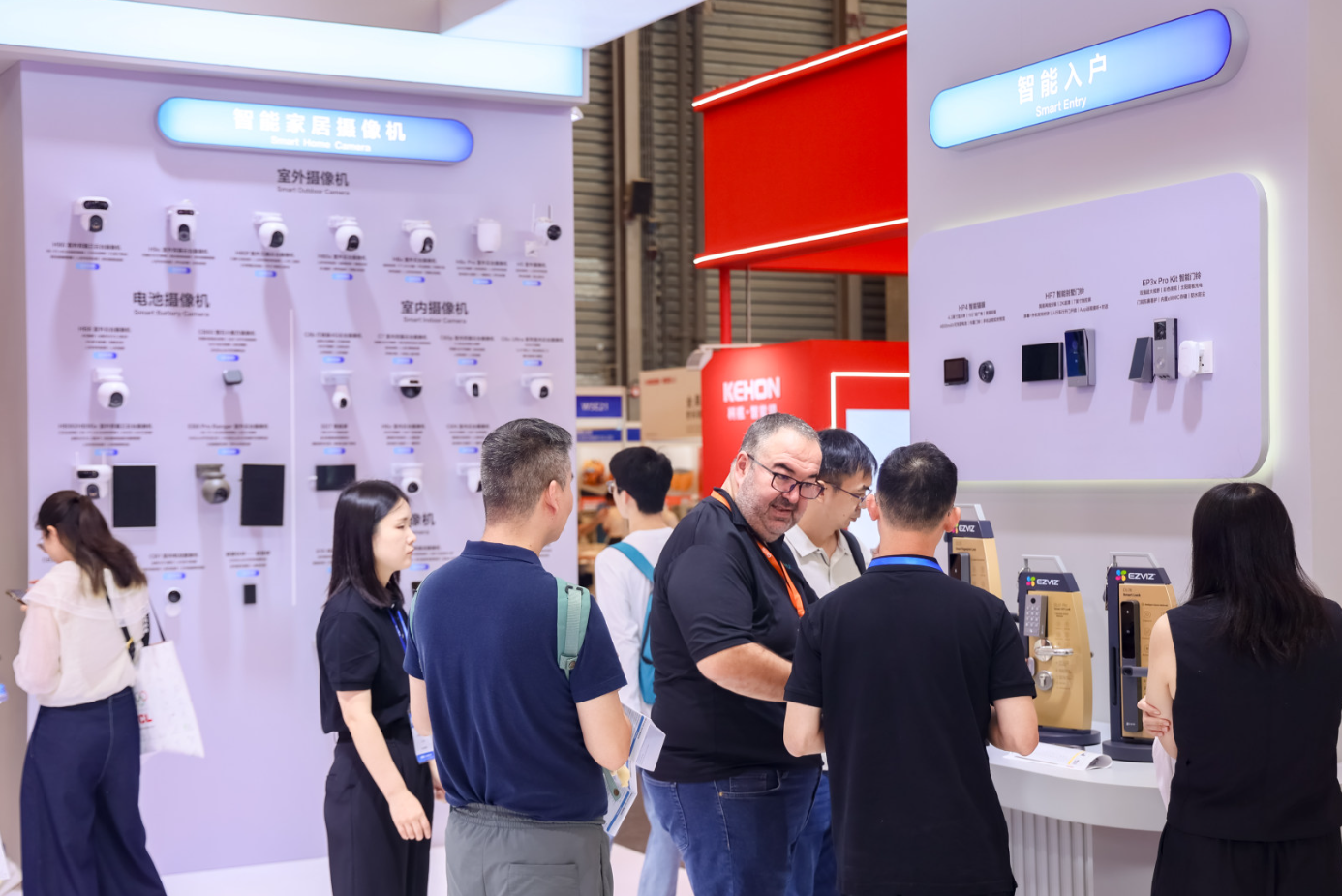萤石“锁”定2025中国国际五金展C位！AI智能锁引领者秀出硬核实力与行业担当