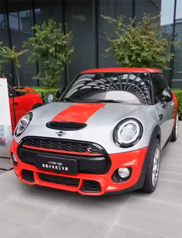 首届小米员工车展开展：F1赛车、AE86等亮相