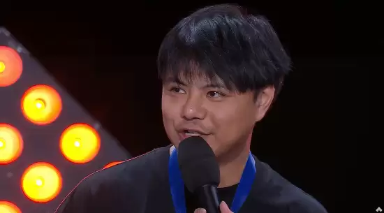 小孩再次斩获《饿狼传说：群狼之城》EVO项目冠军！旅个游就夺冠了