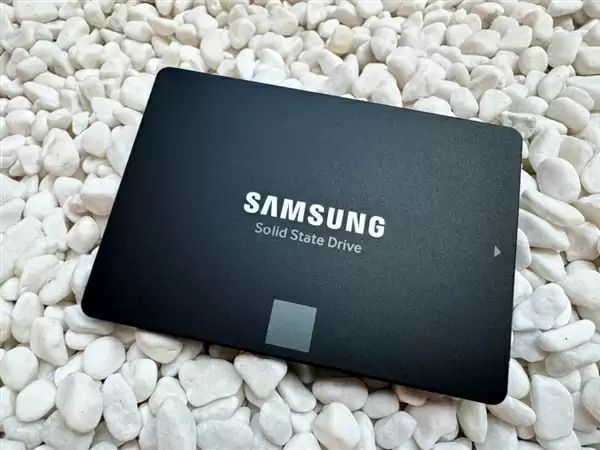 捡漏固态硬盘翻车！不贪便宜只是基本操作