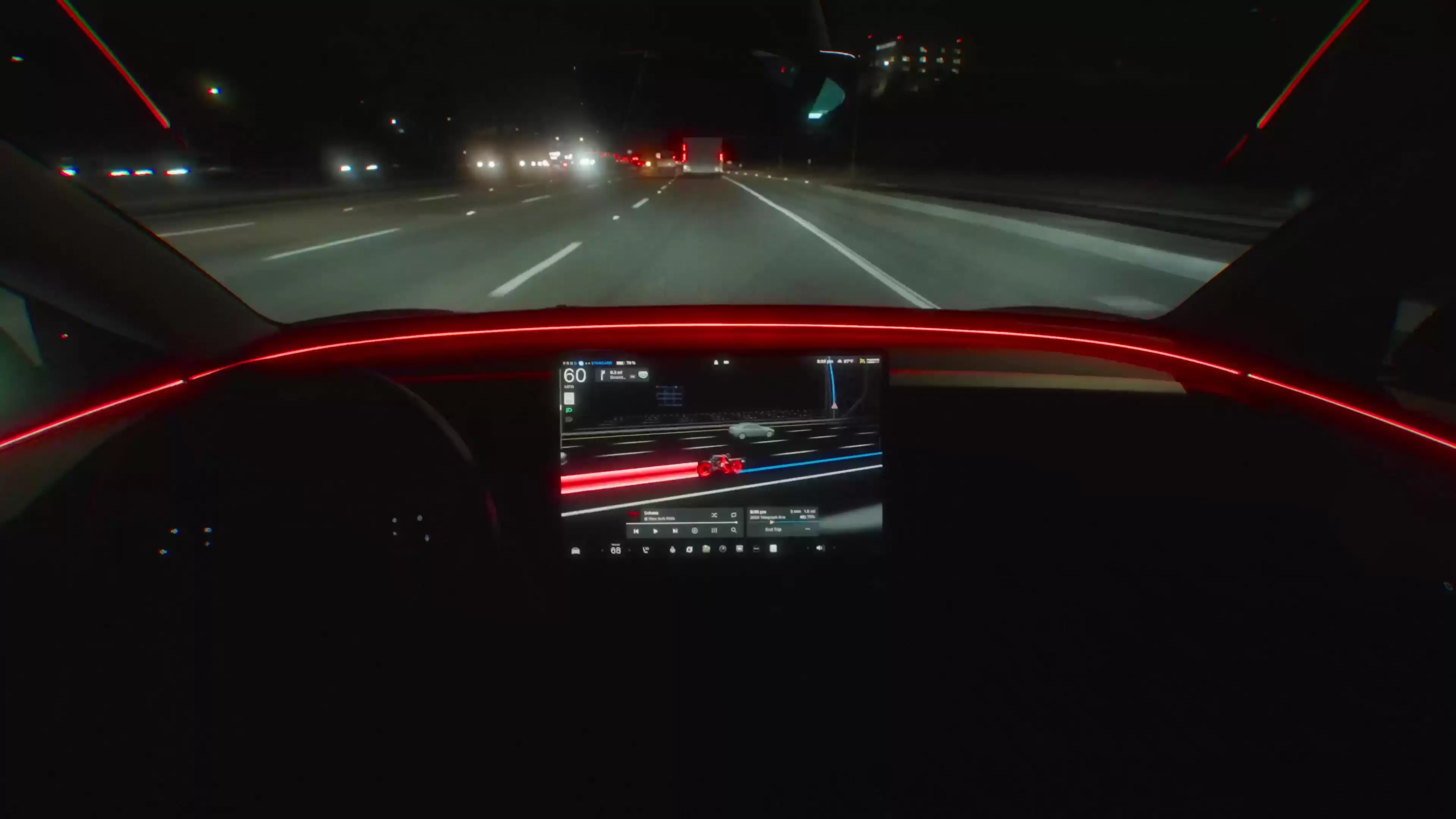 特斯拉车机系统界面示意图