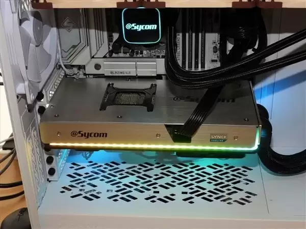 Sycom推定制水冷RTX 5090：快拆设计+Noctua风扇