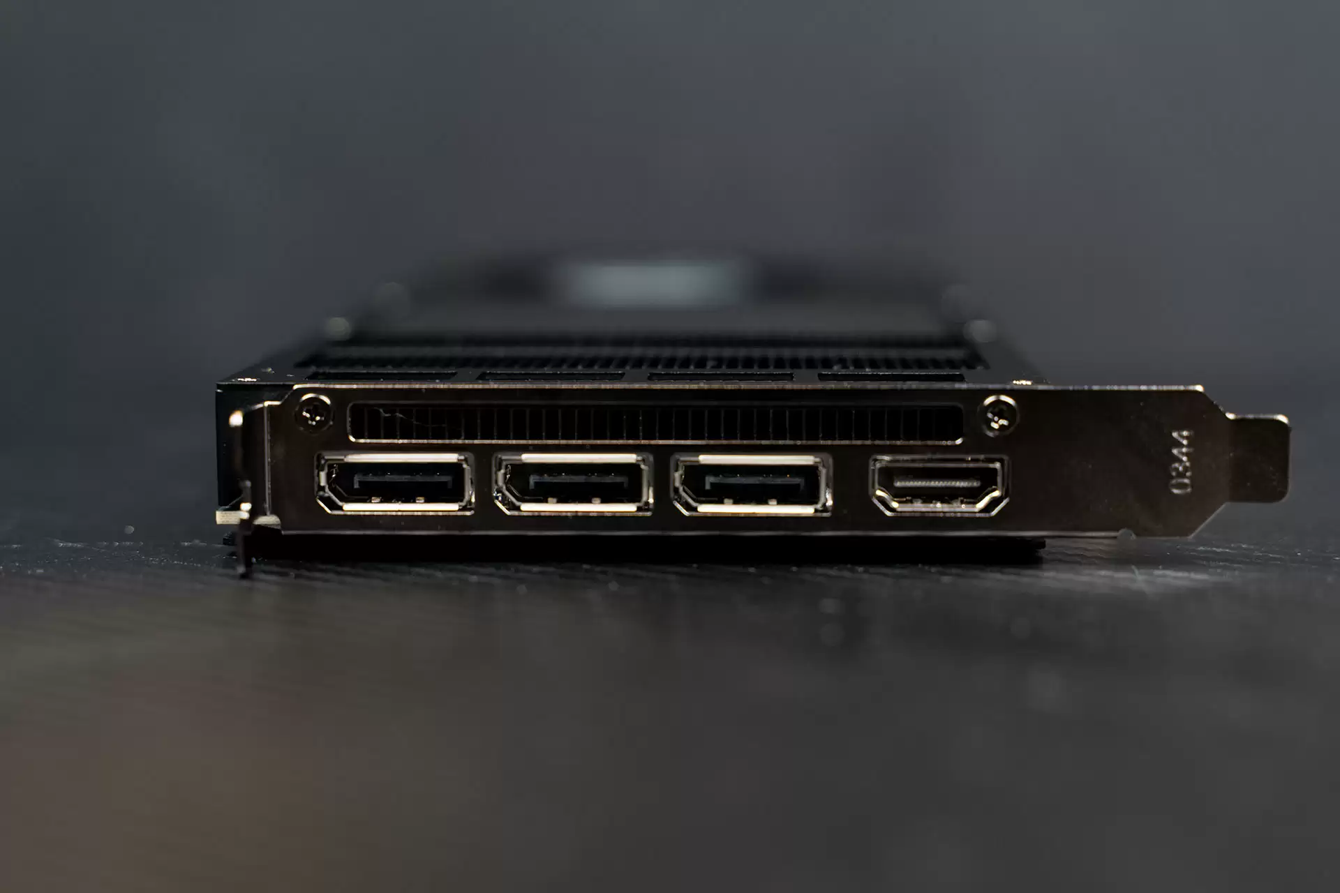 单槽涡轮卡!影驰GeForceRTX 5060 Ti无双MAX显卡开箱