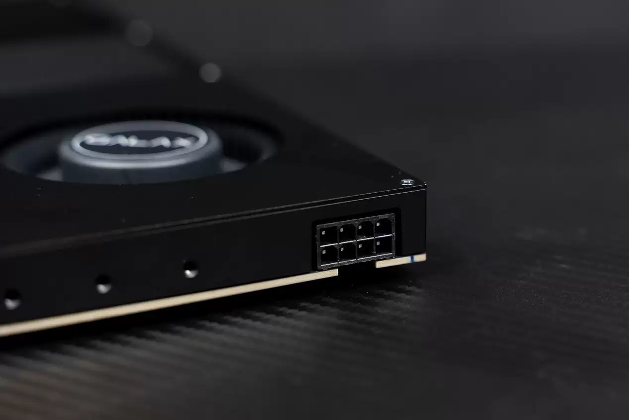 单槽涡轮卡!影驰GeForceRTX 5060 Ti无双MAX显卡开箱